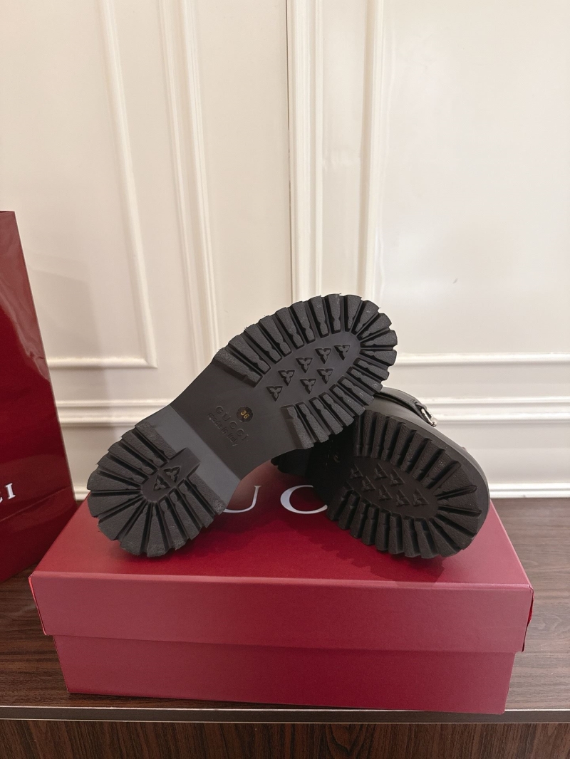 Gvc*1 slippers